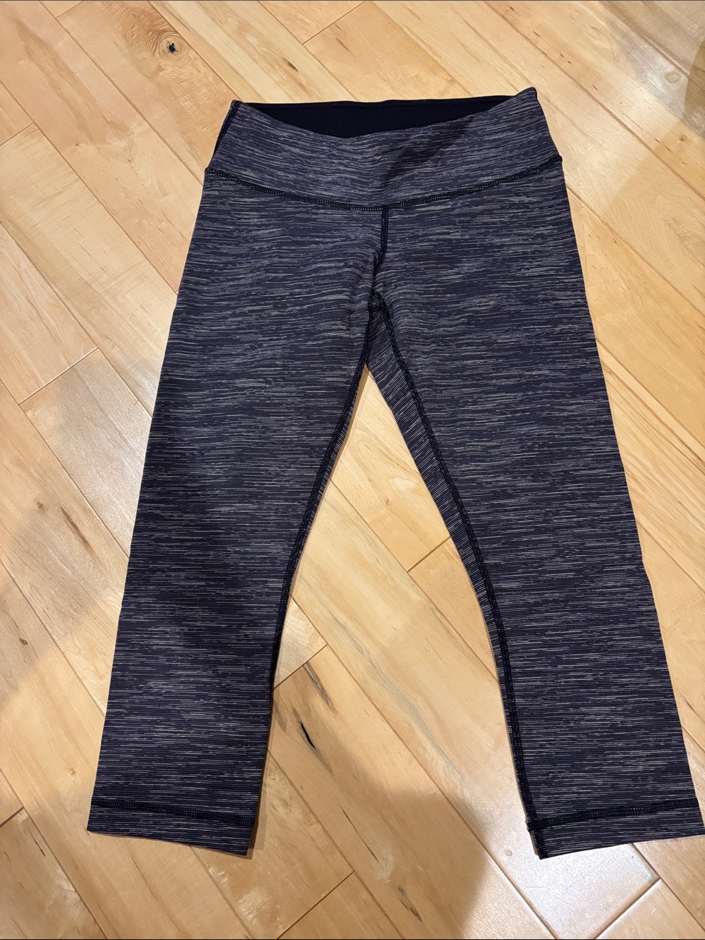 Lululemon capris